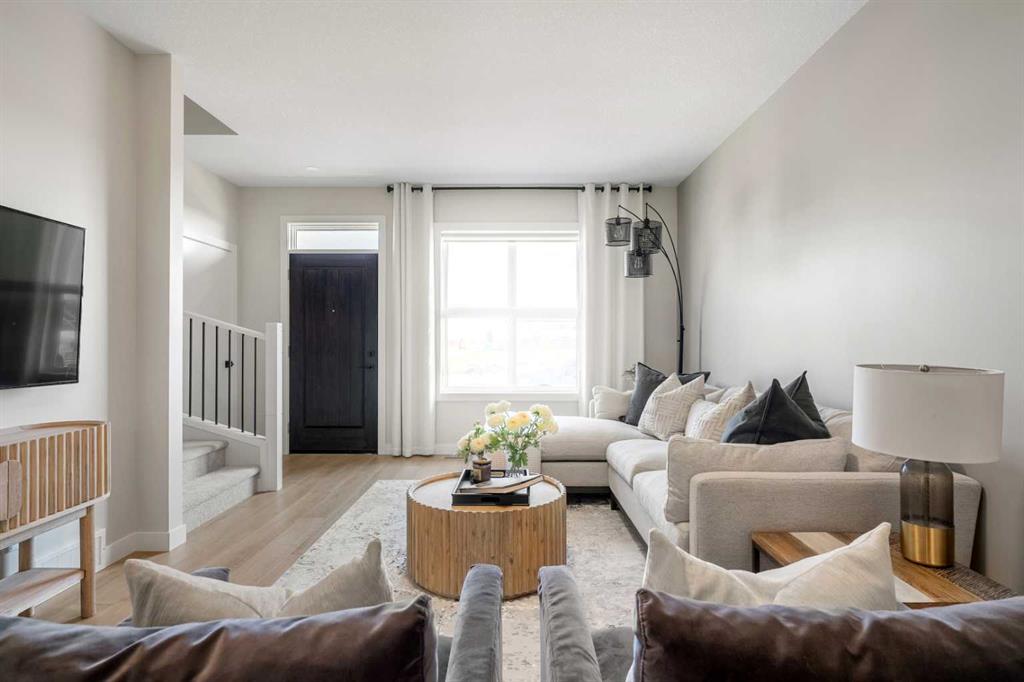 Additional image 4 of 687 Homestead Drive NE, Calgary, AB, T3J 5V6