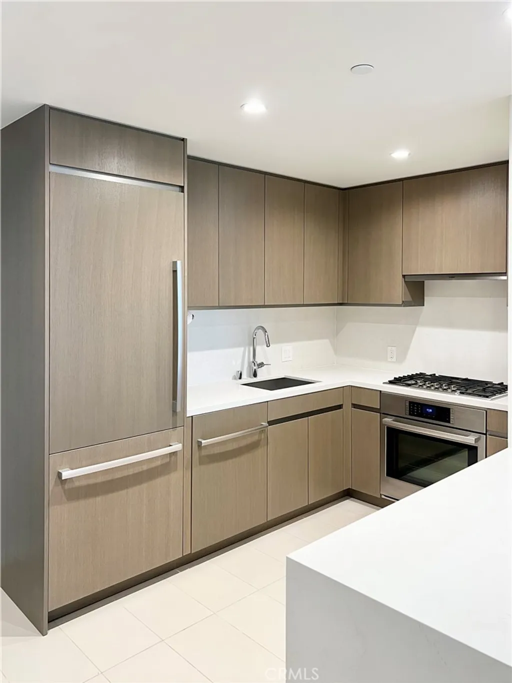 Additional image 2 of 889 Francisco Street Unit 2901, Los Angeles, CA 90017