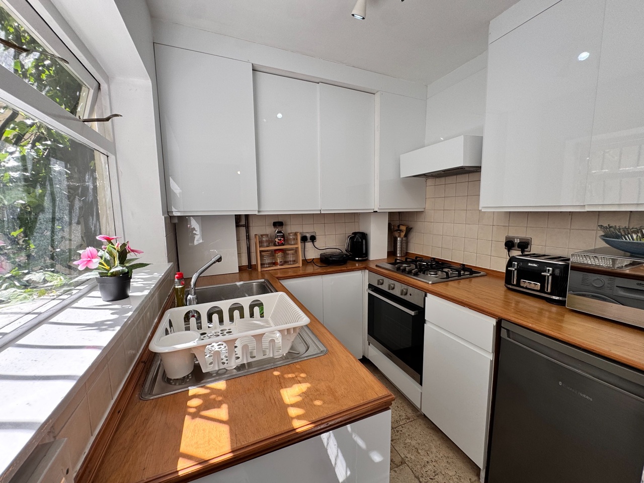 1 Bed Flat, Camden Street, NW1, N1 7GU