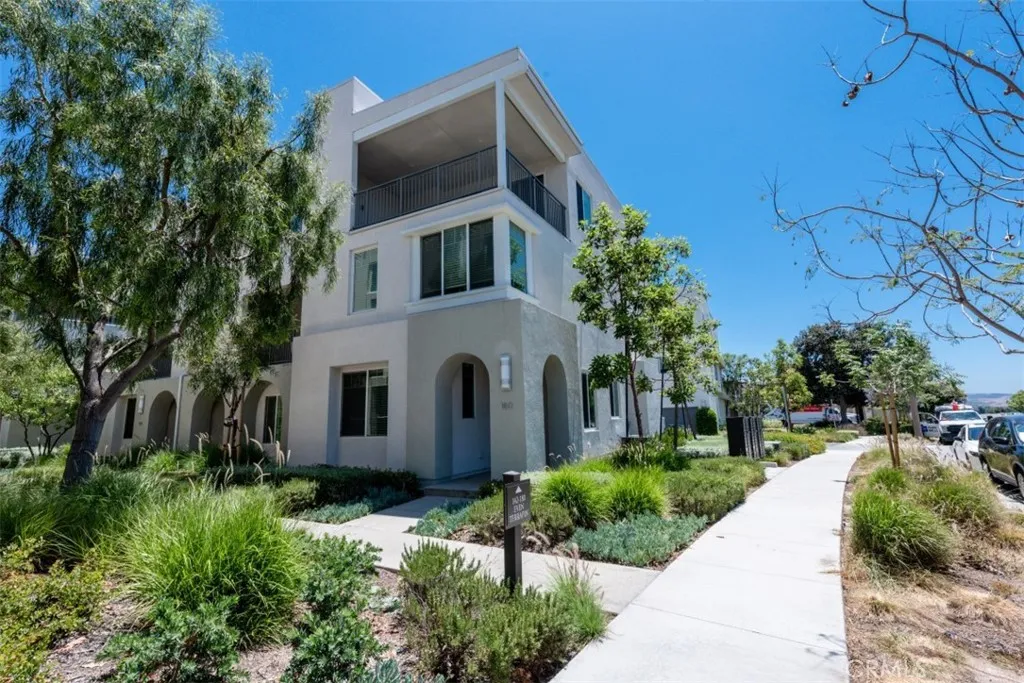 180 Terrapin, Irvine, CA 92618