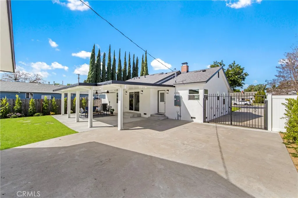 Additional image 54 of 406 Eton Dr, Burbank, CA 91504