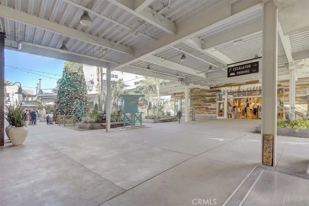 Additional image 69 of 16562 Regina Cir Unit 4, Huntington Beach, CA 92649