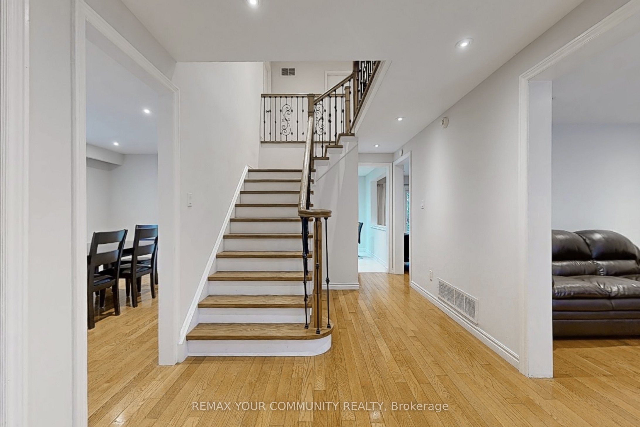 Additional image 3 of 287 Manchester Drive, Newmarket, ON, L3Y 6J4