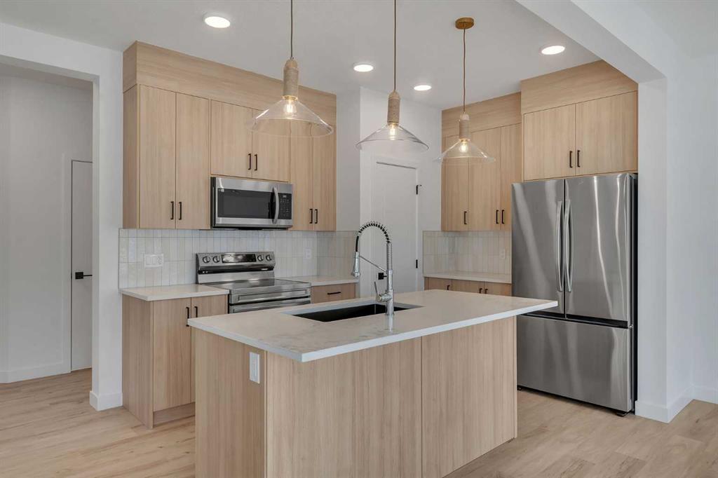 Additional image 3 of 150 Belvedere Crescent SE, Calgary, AB, T2A 7Y5