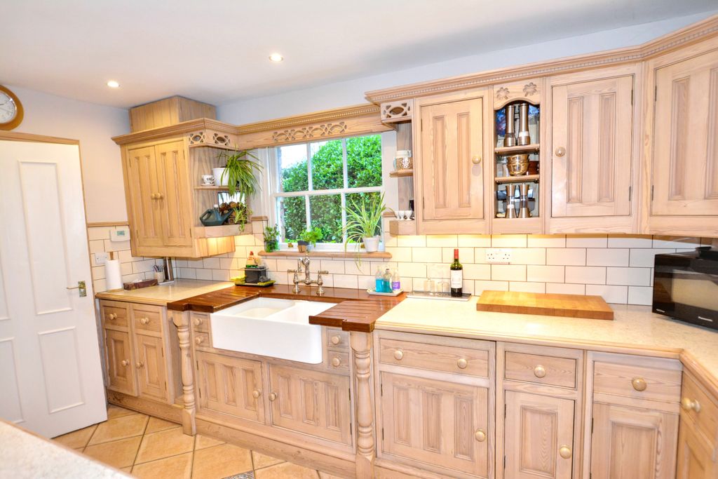 Additional image 5 of 2 bed flat for saleHill House Lodge, Burgage Lane, Southwell NG25