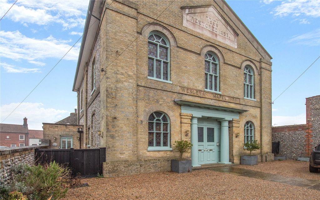 3 bed flat for saleNew Street, Holt, Norfolk NR25