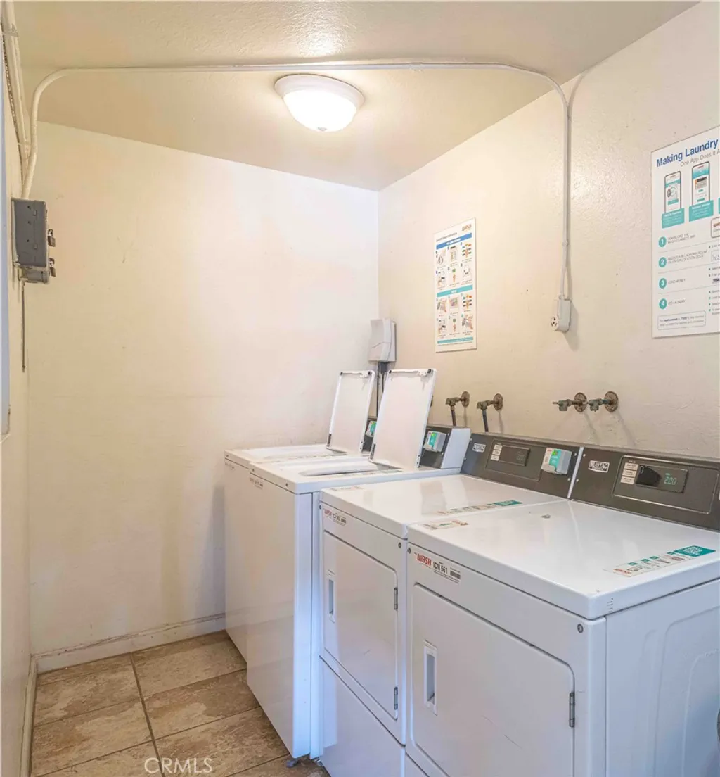 Additional image 20 of 208 19th Street Unit 3, Huntington Beach, CA 92648