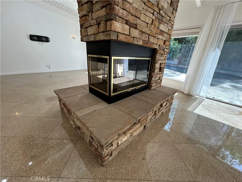 Additional image 10 of 24010 Hatteras St, Woodland Hills, CA 91367