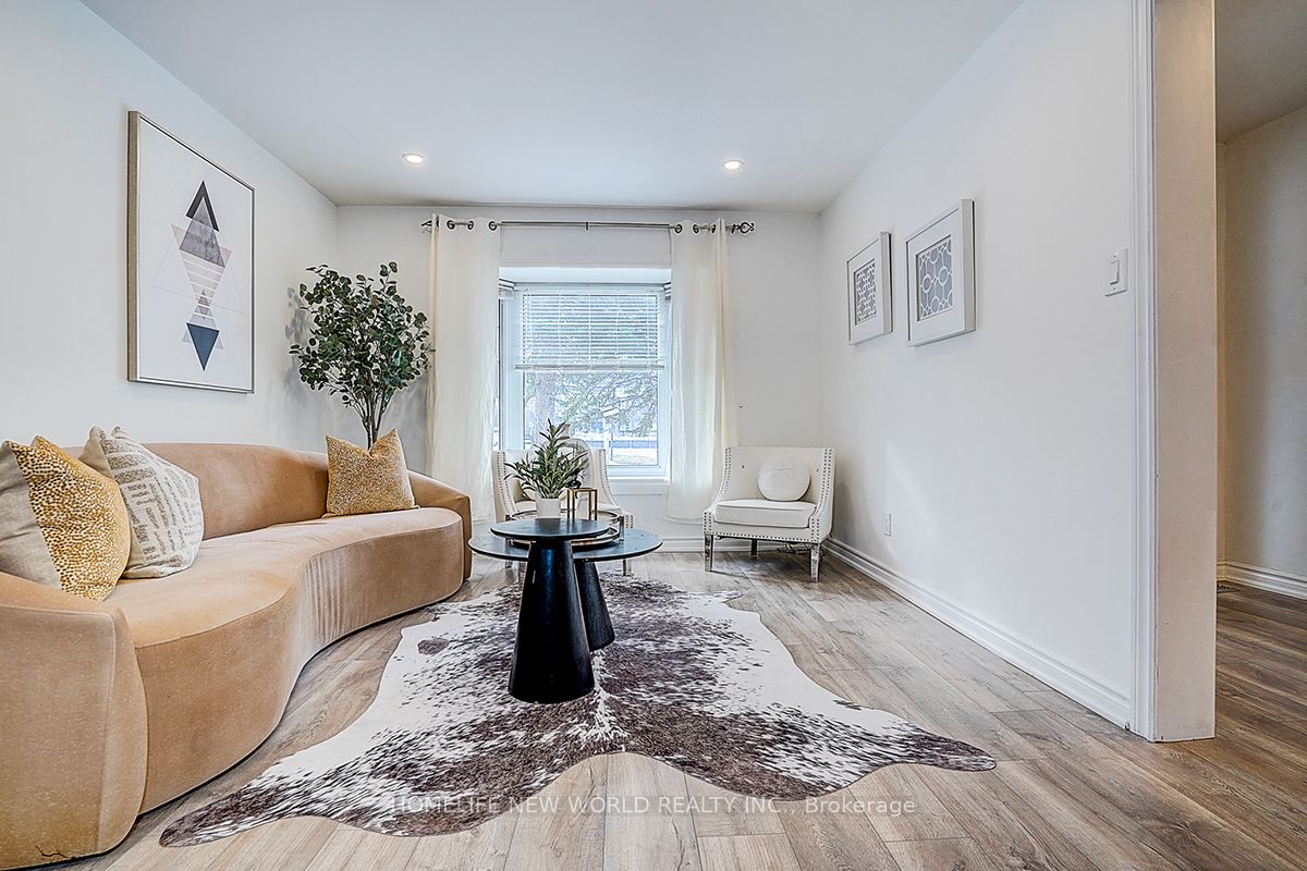 Additional image 3 of 715 Irwin Crescent, Newmarket, ON, L3Y 5A4