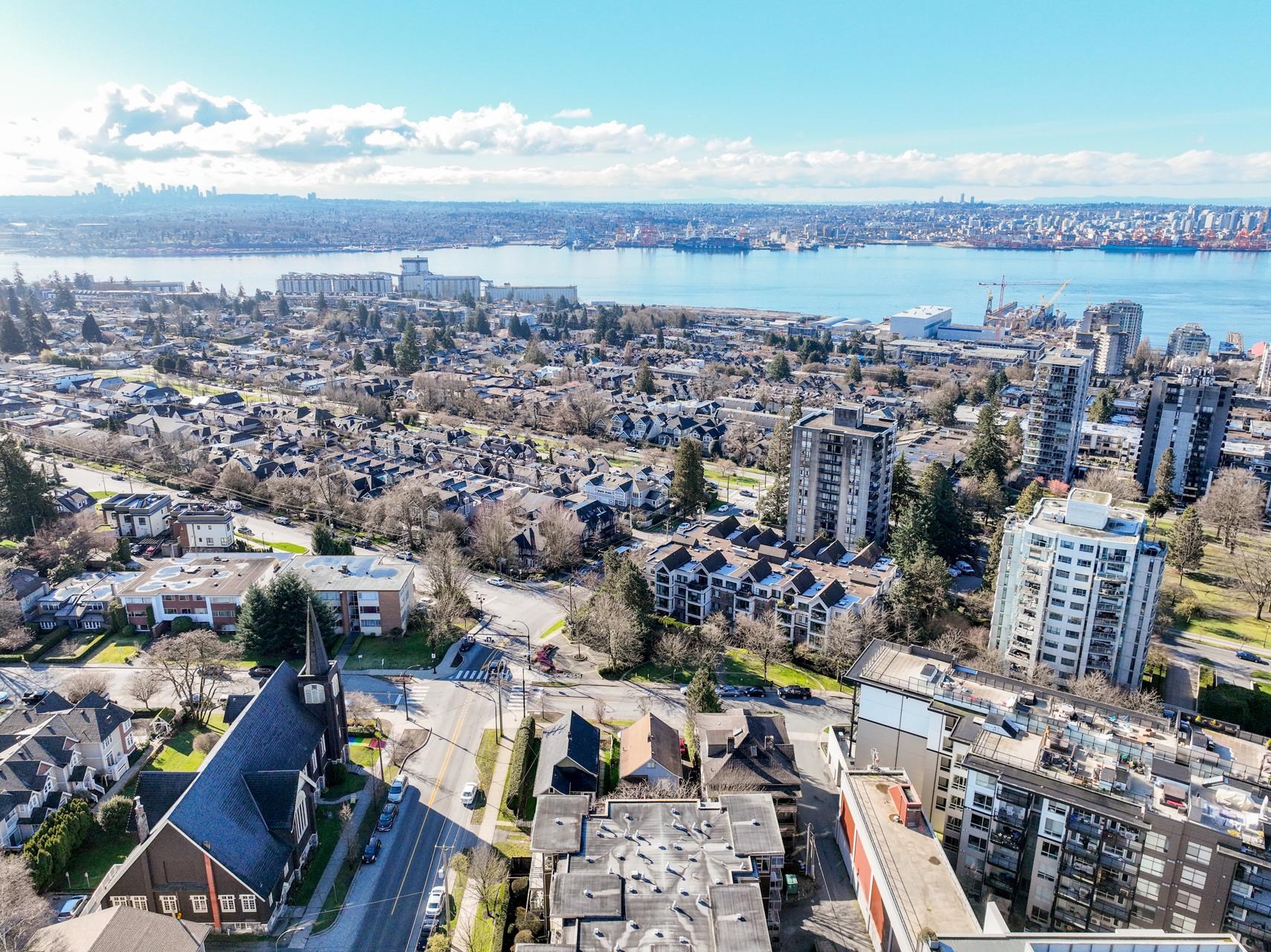 Additional image 5 of 160 10th Street E, North Vancouver, BC, V7L 2C8