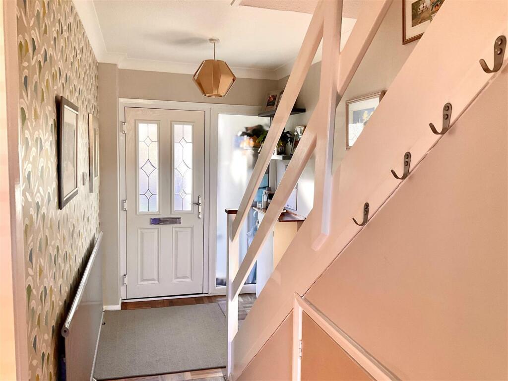 Additional image 11 of Briar Close, River