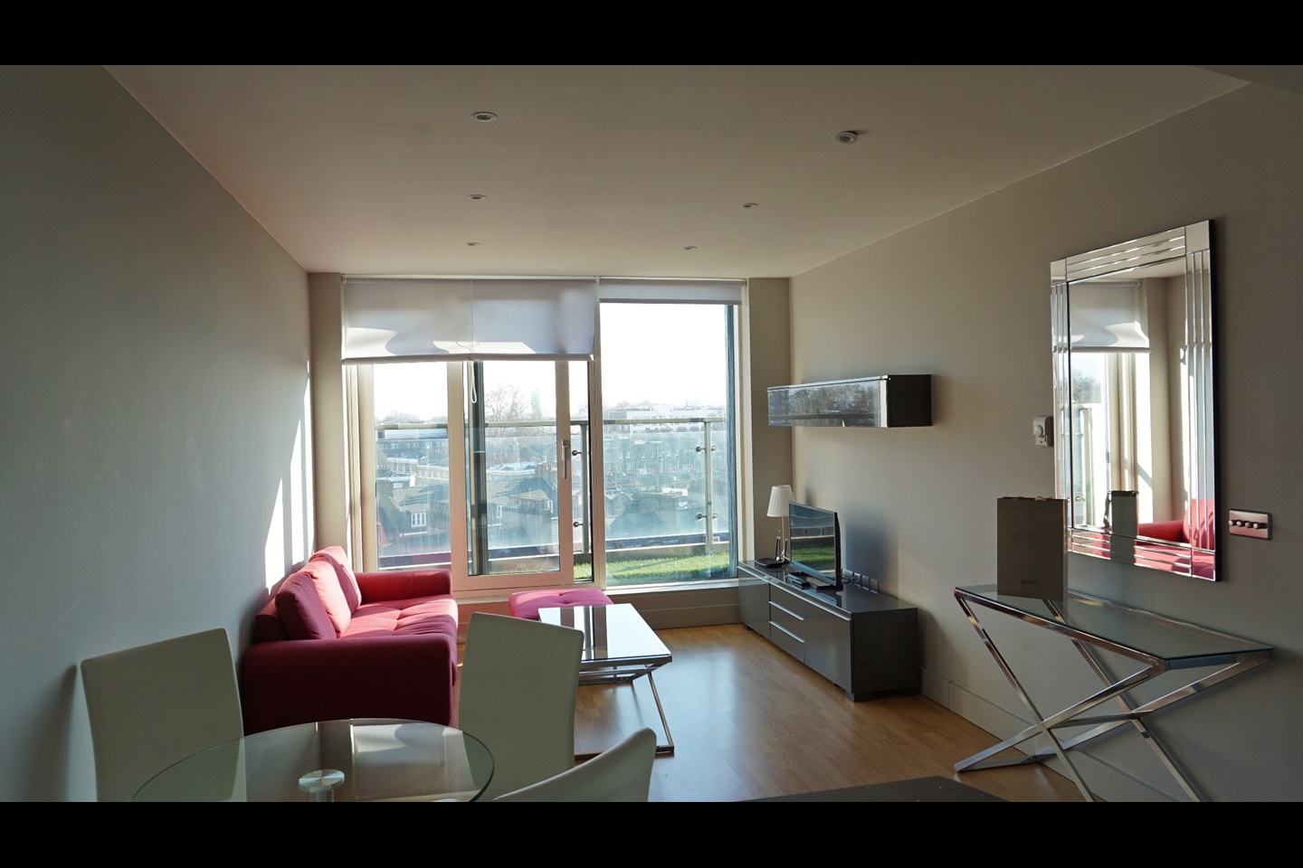 Additional image 4 of 1 Bed Flat, Peninsula Apartments, W2, N1 7GU
