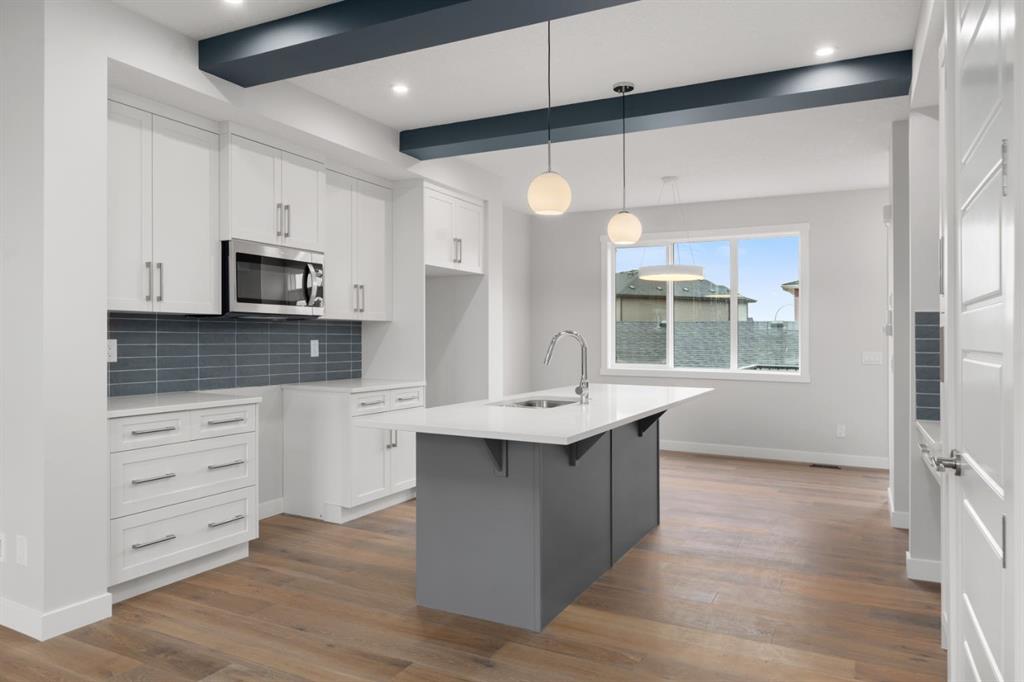 Additional image 4 of 37 Sora Gate SE