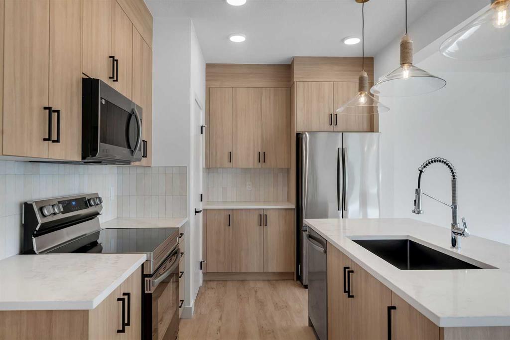 Additional image 5 of 150 Belvedere Crescent SE, Calgary, AB, T2A 7Y5