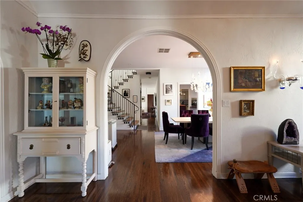 Additional image 5 of 1949 N Catalina Street, County - Los Angeles, CA 90027