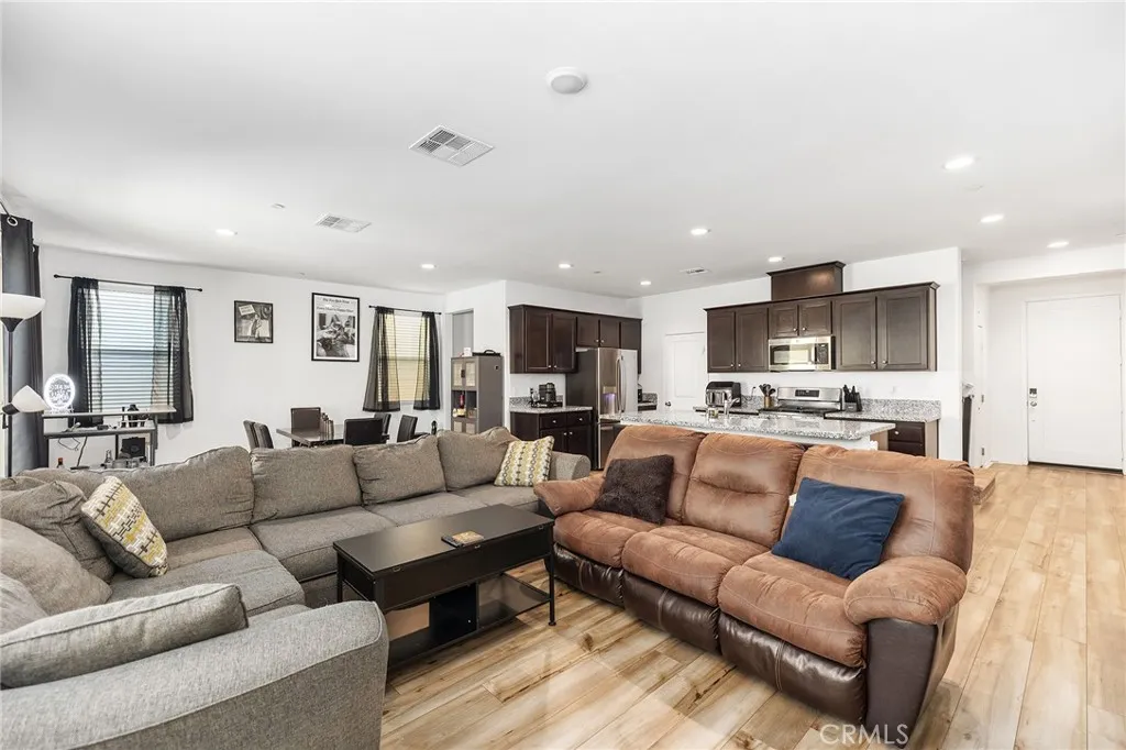 Additional image 6 of 29587 Winterstorm Court, Winchester, CA 92596