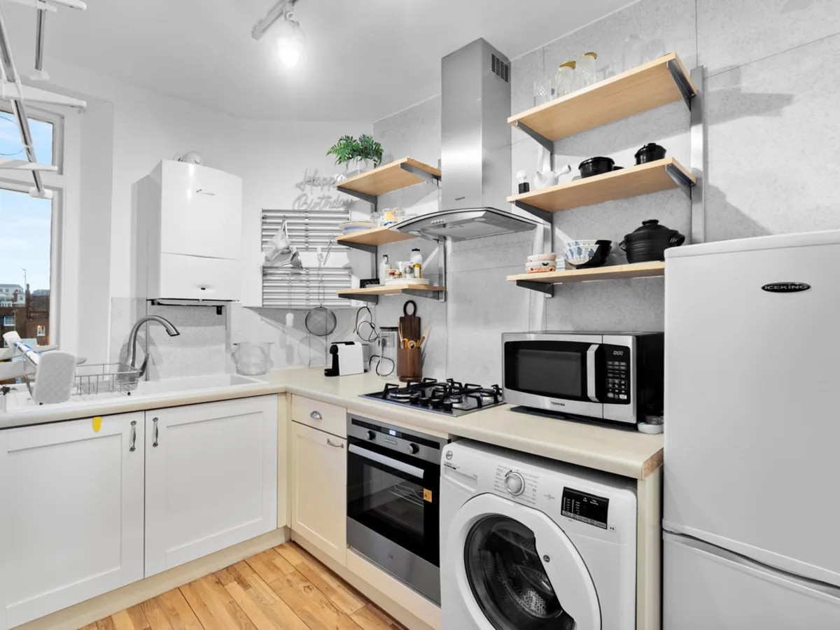 Additional image 2 of 1 Bed Flat, Thurloe Place, SW7, N1 7GU