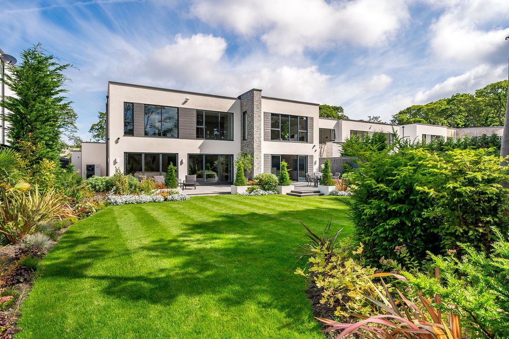 5 bed detached house for saleAcorn Gardens, Formby, Merseyside L37
