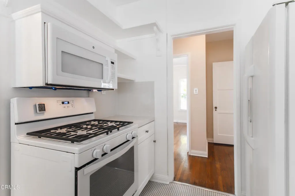 Additional image 45 of 1726 N Vista Street, Los Angeles, CA 90046