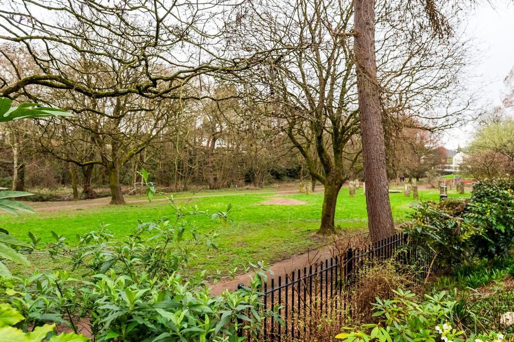 Additional image 22 of 1 bed property for saleMonmouth Road, Abergavenny NP7