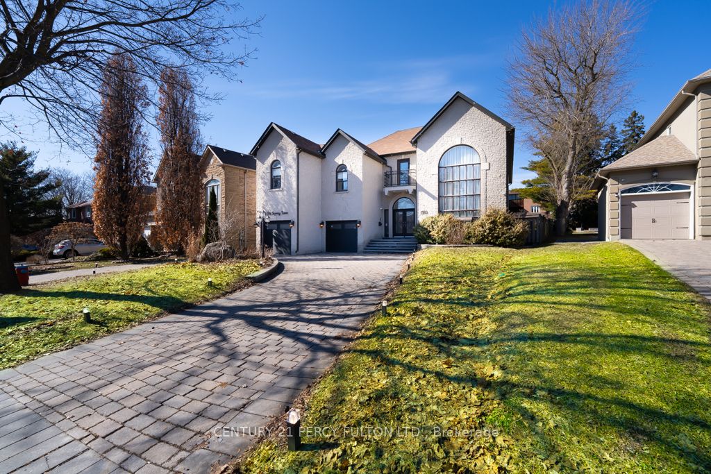 126 Old Surrey Lane, Richmond Hill, ON, L4C 8S6