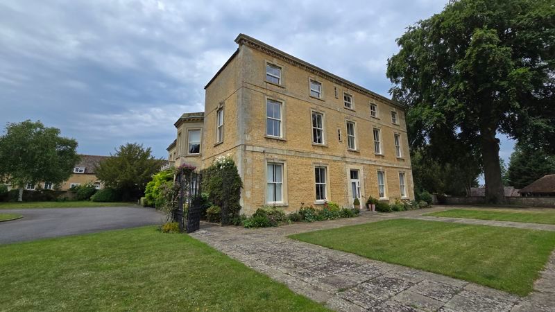 2 bed flat for saleTixover Grange, Tixover PE9 photo 2