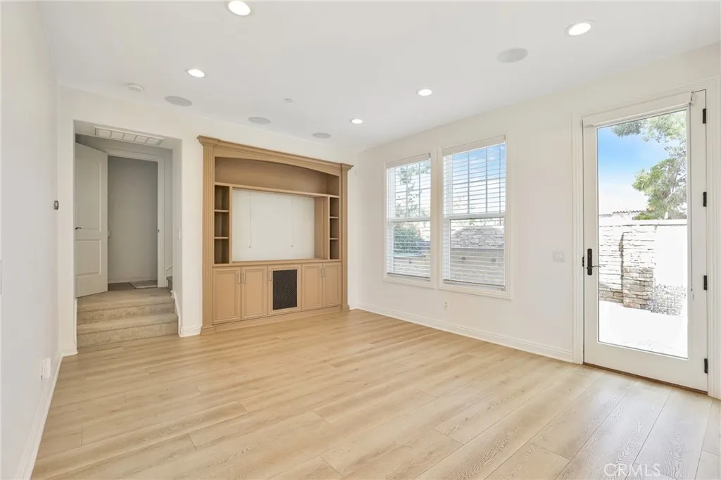 Additional image 10 of 4711 Winthrop Dr, Huntington Beach, CA 92649