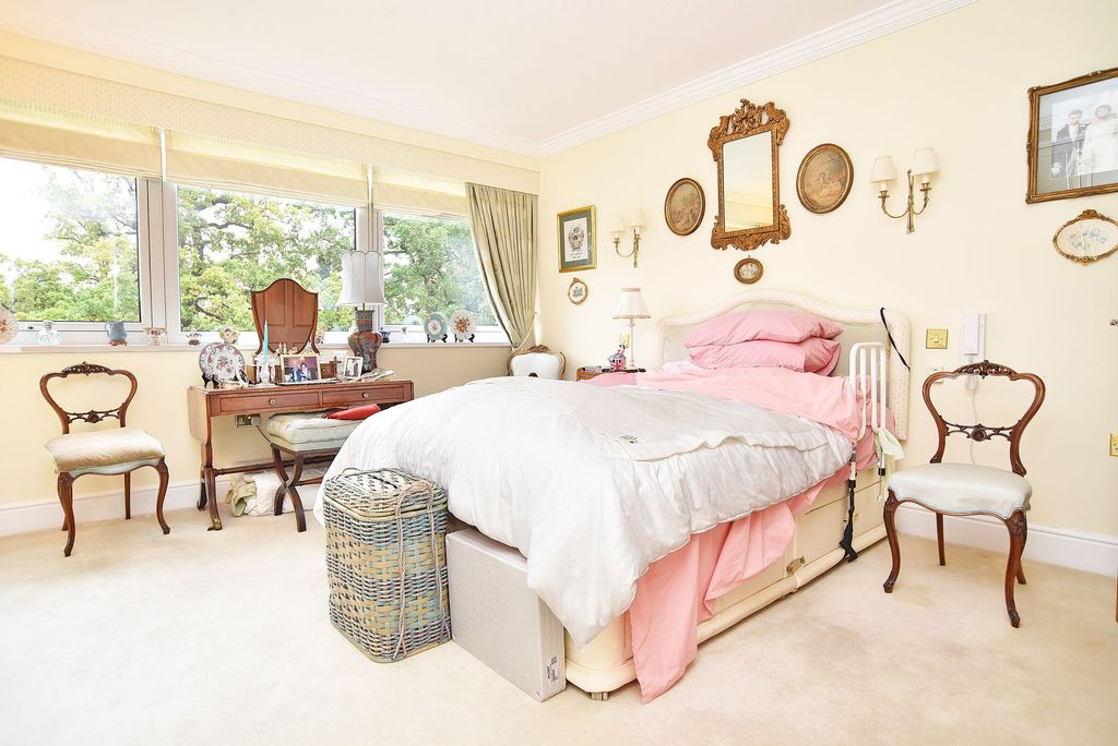 Additional image 7 of 3 bed flat for saleBeech Grove, Harrogate HG2