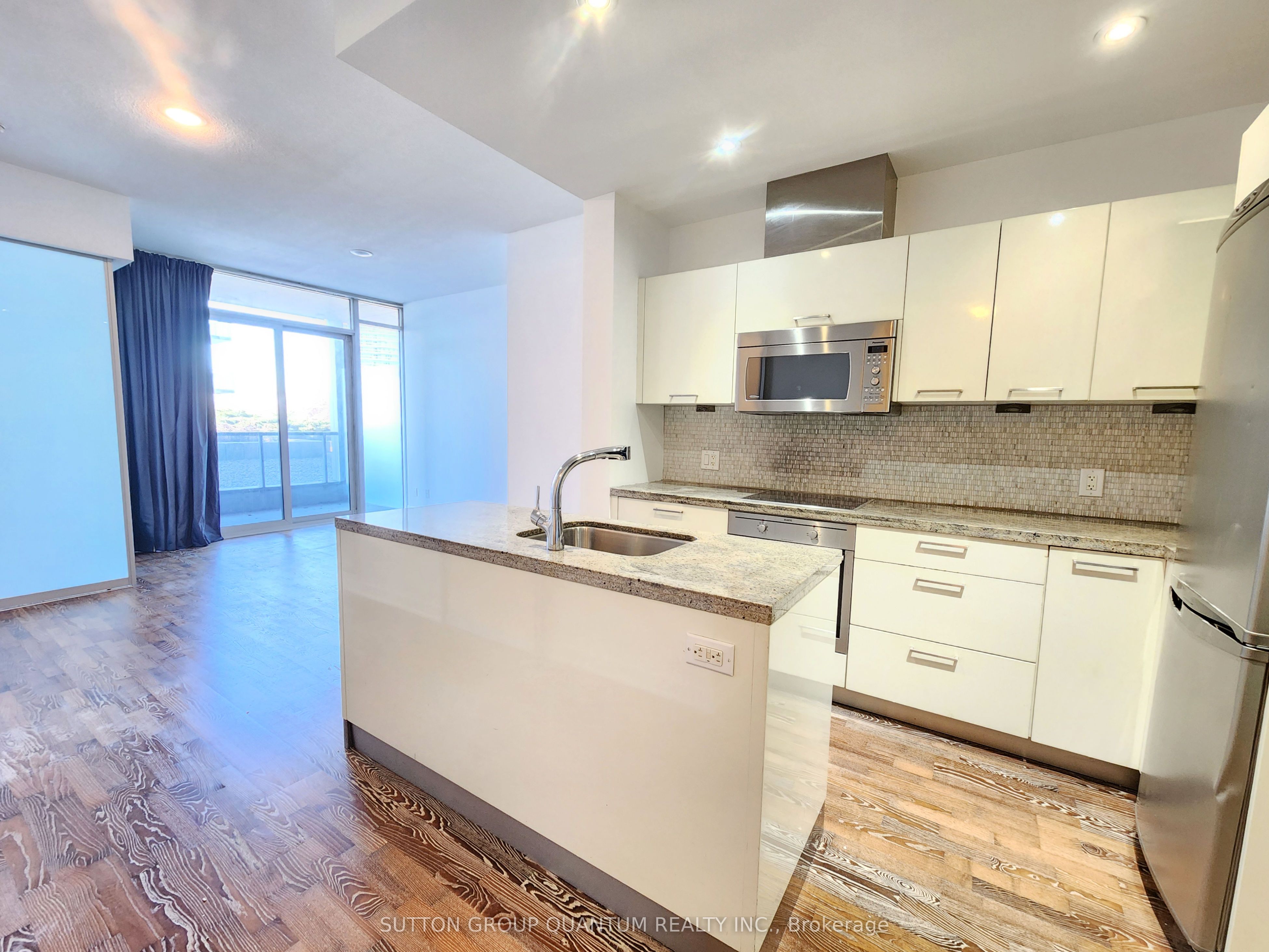 Additional image 3 of 203-90 Park Lawn Road, Toronto, ON, M8Y 0B6