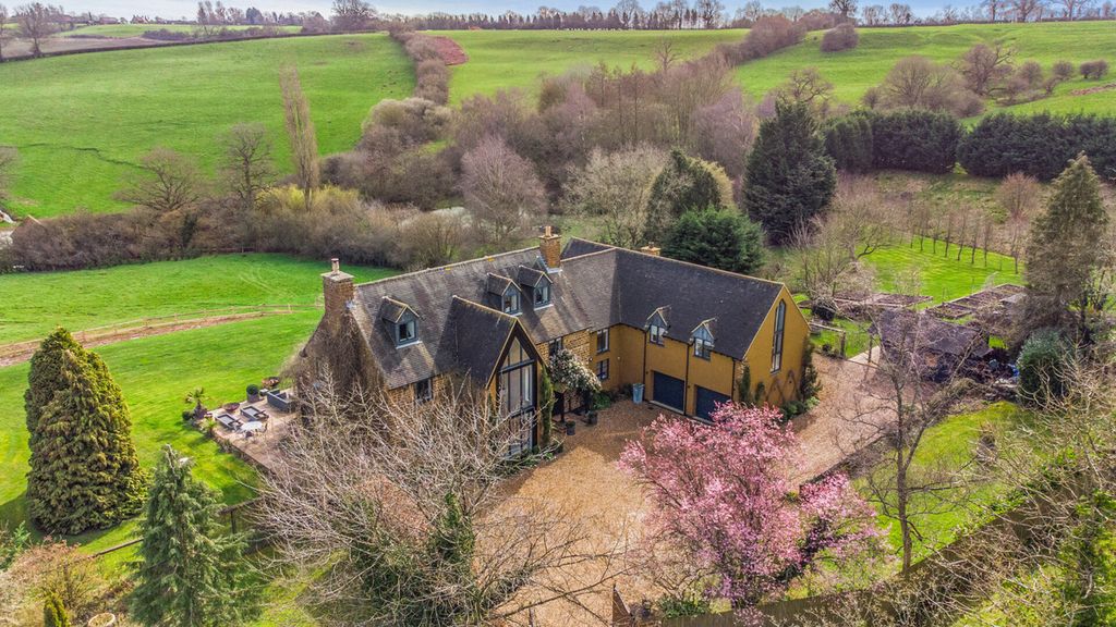 6 bed detached house for saleNether Preston, Preston Capes, Daventry NN11 photo 2