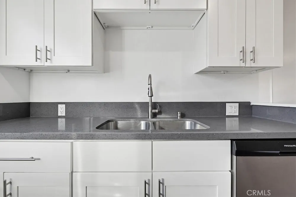 Additional image 35 of 6065 Pickford Place Unit 1, Los Angeles, CA 90035