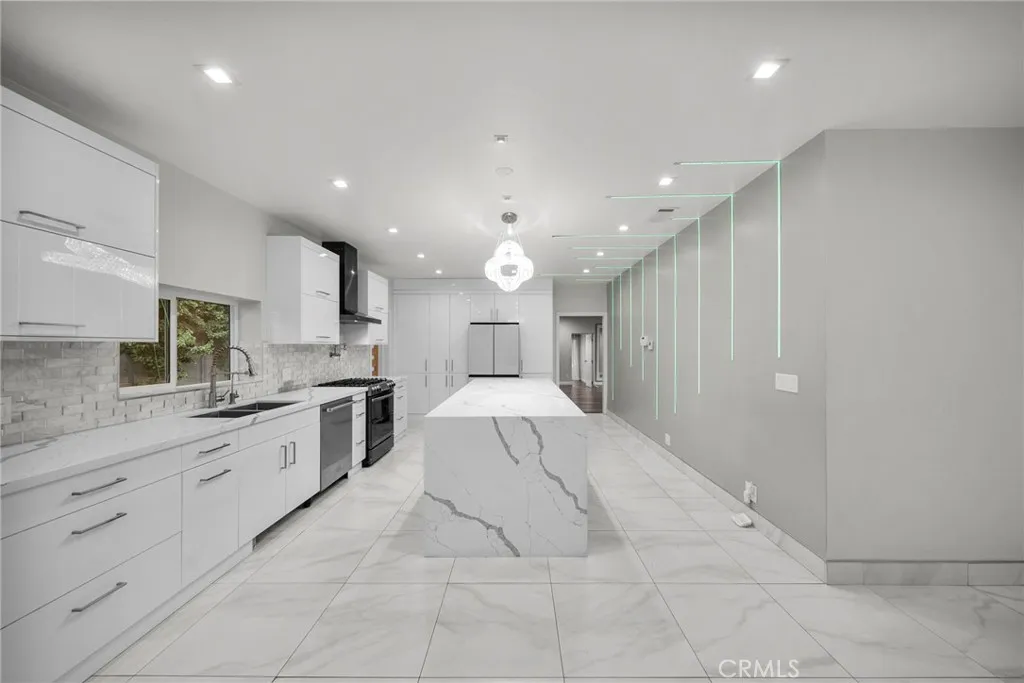 Additional image 12 of 8647 Corbin Avenue, Winnetka, CA 91306