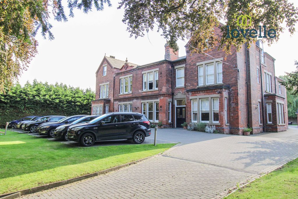 2 bed flat for saleWelholme Avenue, Grimsby DN32
