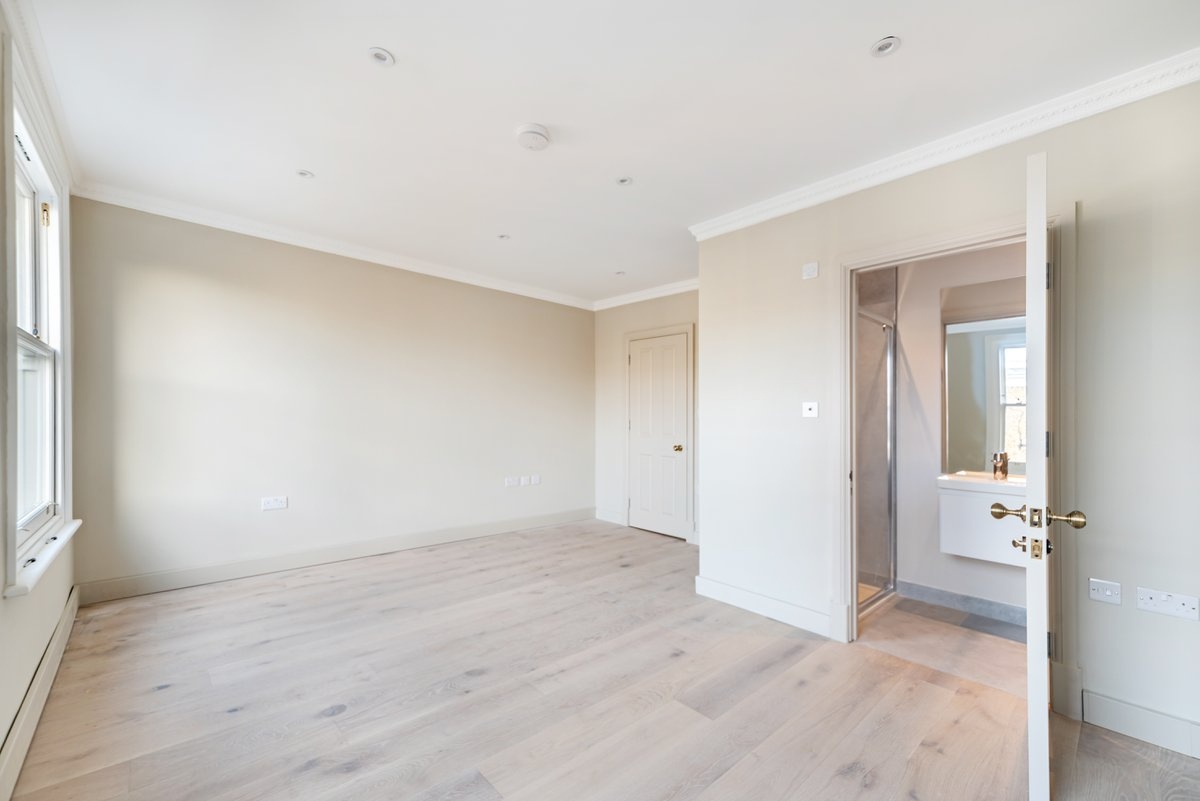 Additional image 12 of 3 Bed Flat, Redburn Street, SW3, N1 7GU