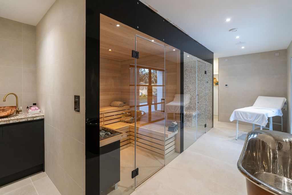 Additional image 15 of 6 bed detached house for saleHenley Road, Ullenhall B95