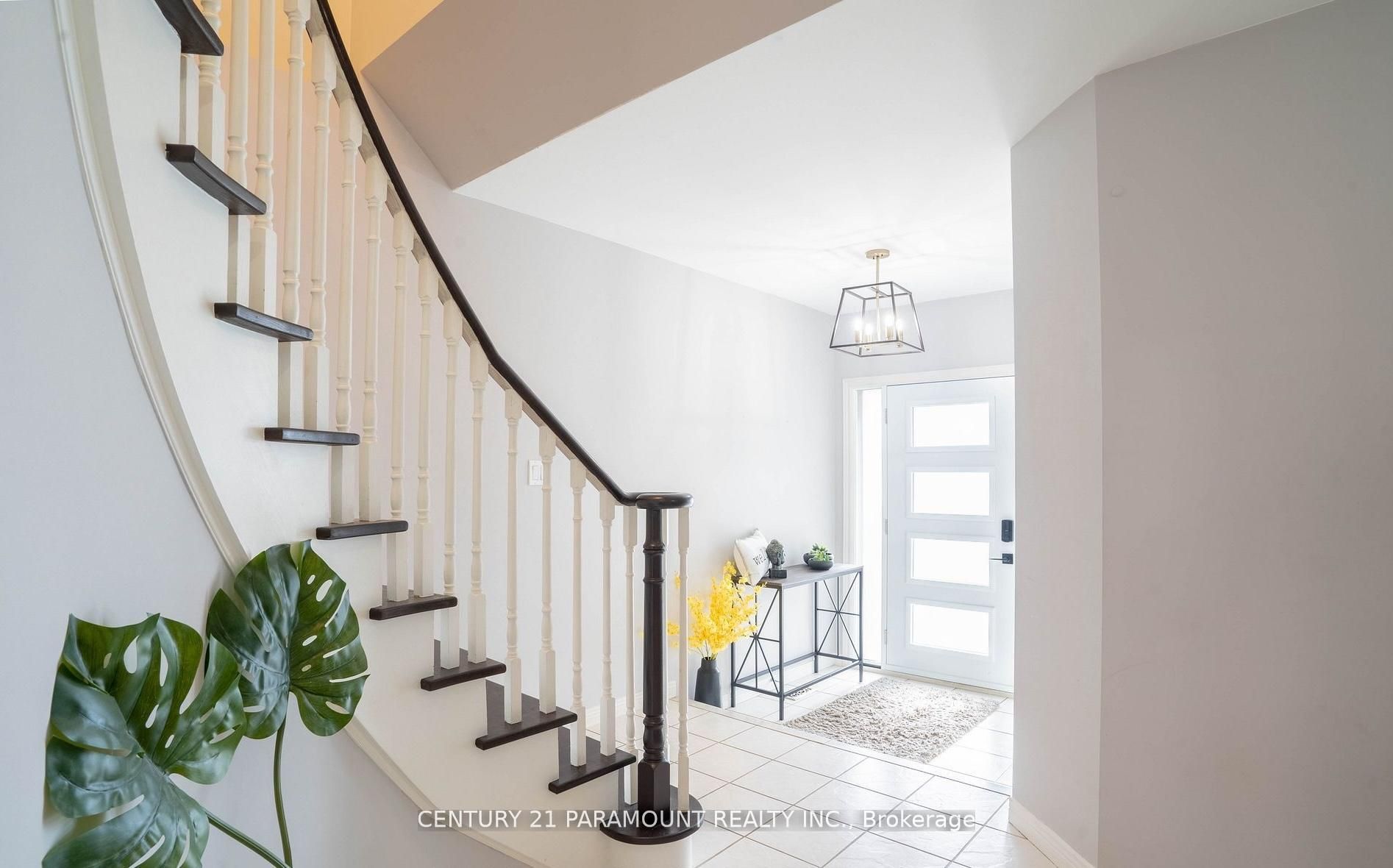 100 Fieldcrest Avenue, Clarington, ON, L1E 2Y9 photo 5