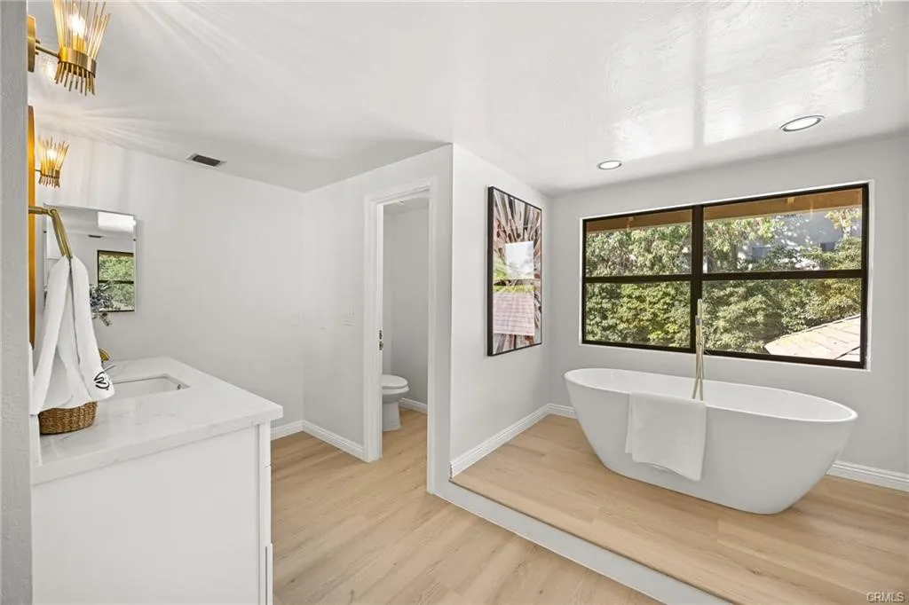 Additional image 87 of 673 S Mentor Avenue, Pasadena, CA 91106