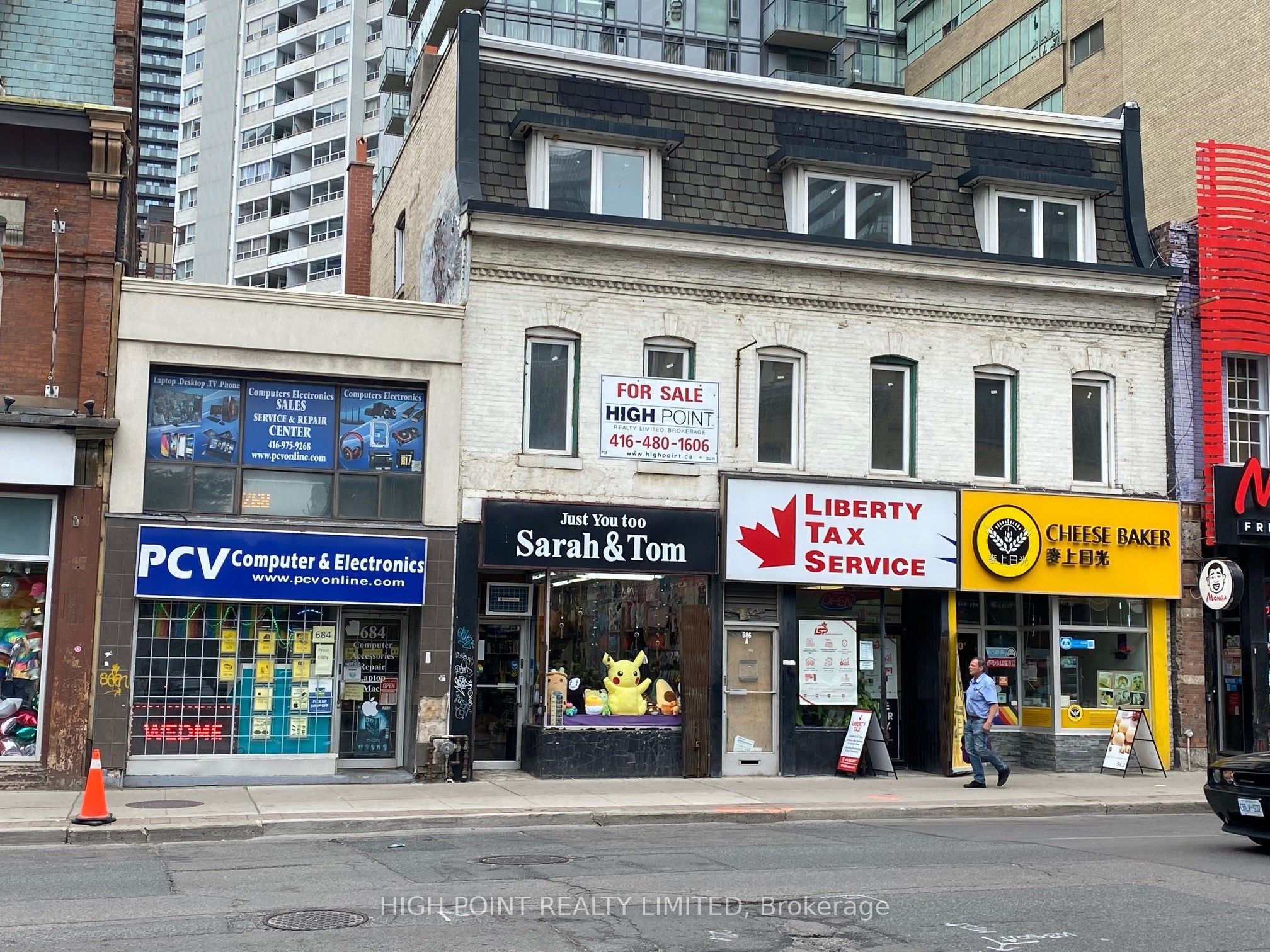 684-690 Yonge Street, Toronto, ON, M4Y 2A6