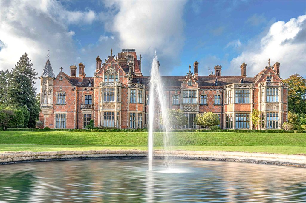 Additional image 24 of 3 bed flat for saleWyfold Court, Kingwood, Oxfordshire RG9