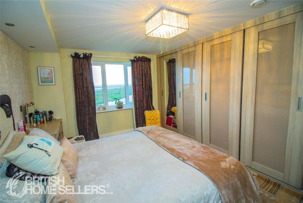 Additional image 14 of 2 bed flat for saleVictory Boulevard, Lytham St. Annes, Lancashire FY8