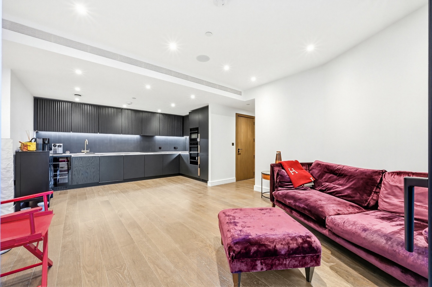 Additional image 5 of 3 Bed Flat, Ponton Road, SW11, N1 7GU