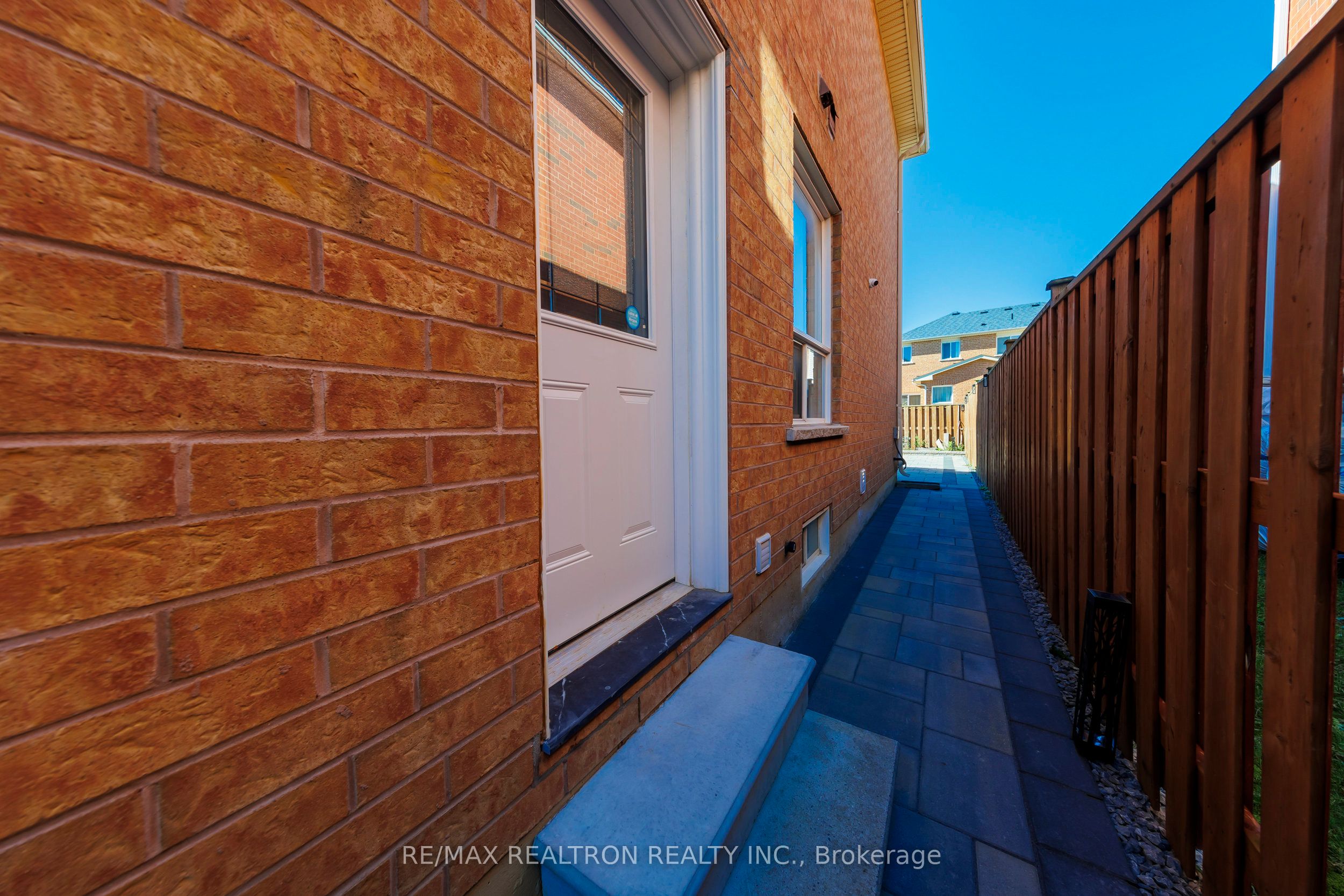 Additional image 3 of BSMT - 48 Briarcrest Drive