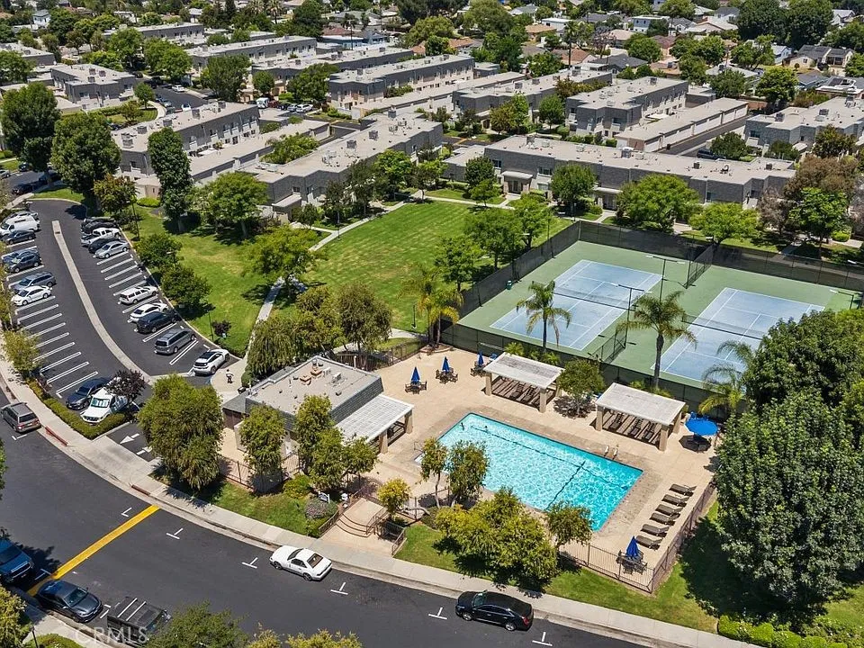 Additional image 56 of 19142 Haynes Street Unit 4, Reseda, CA 91335