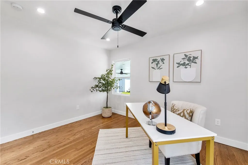 Additional image 105 of 406 Eton Dr, Burbank, CA 91504