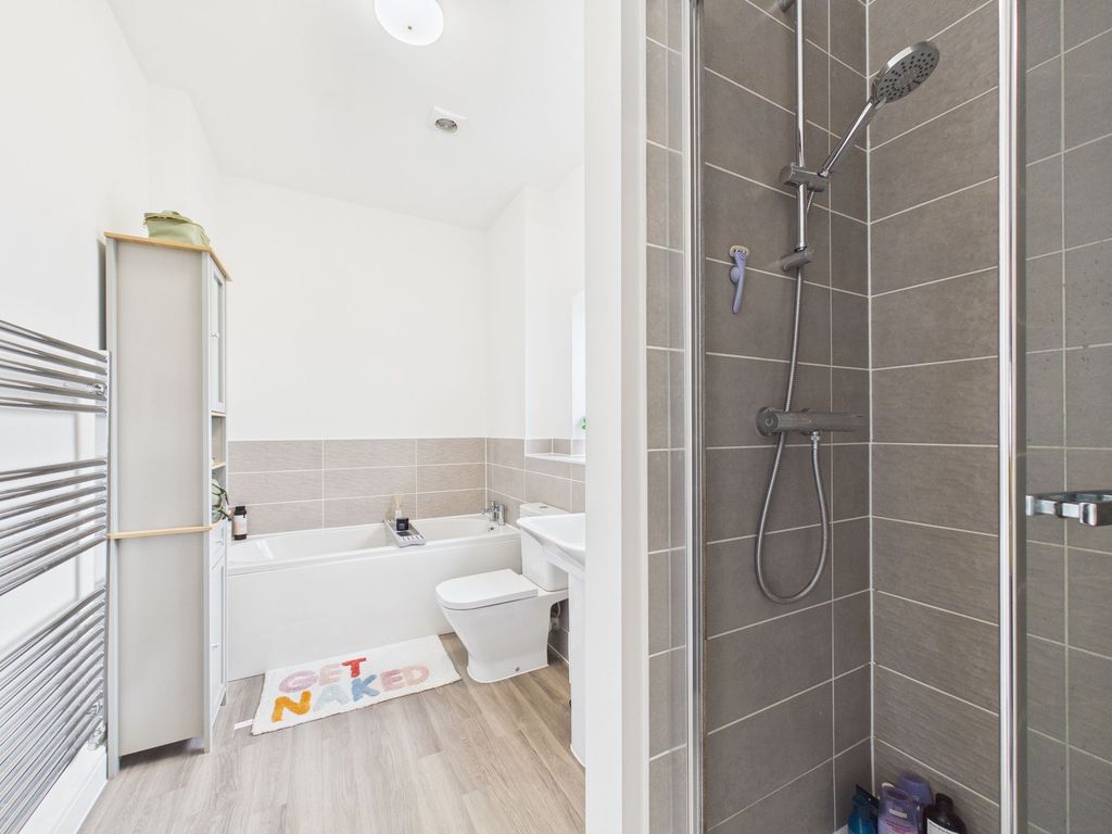 Additional image 14 of 2 bed flat for saleCastleshaw Drive, Hampton Water PE7