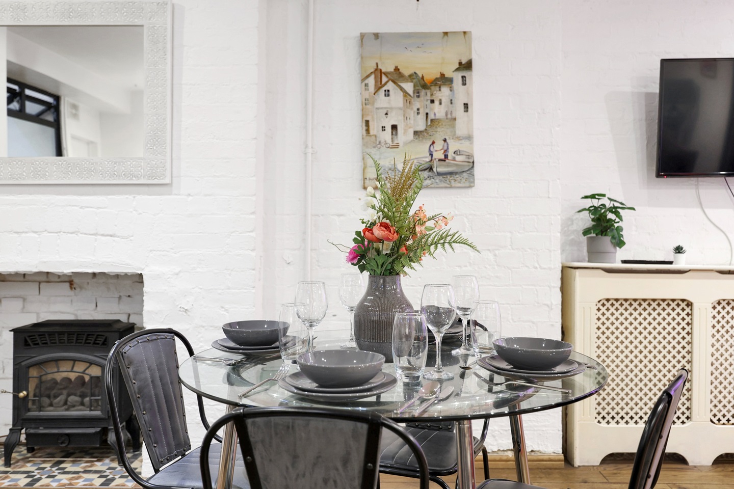 Additional image 11 of 2 Bed Flat, Fullwood's Mews, N1, N1 7GU