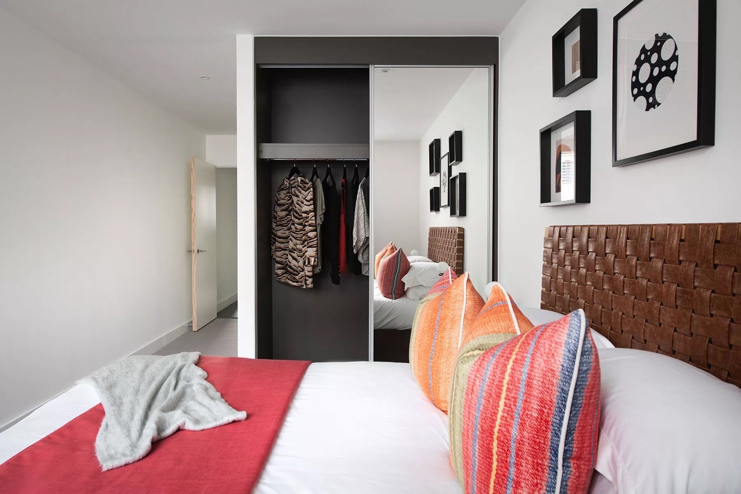 Additional image 3 of 2 Bed Flat, Crimscott St, SE1, N1 7GU