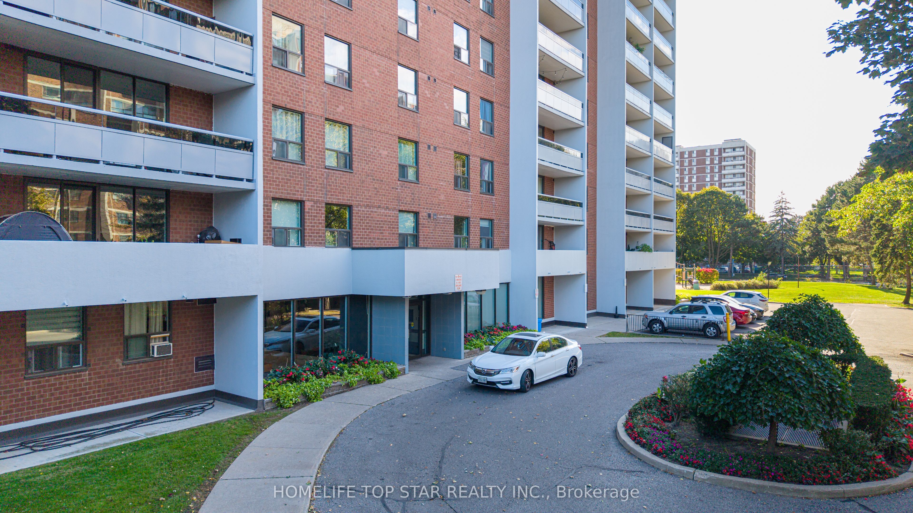 501-1250 Bridletowne Circle, Toronto, ON, M1W 2V1