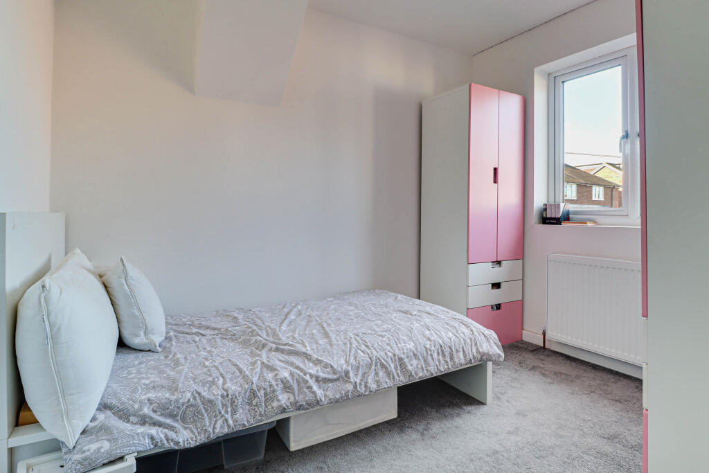 Additional image 12 of Glemsford Drive, Harpenden, Hertfordshire, AL5