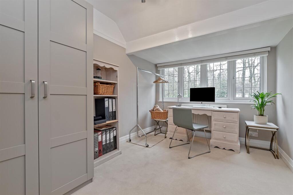 Additional image 28 of Kentish Lane, Brookmans Park